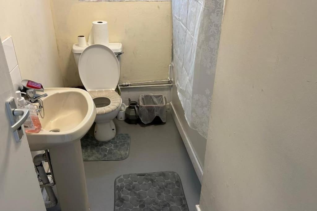 City Stay-room To Rent In Town Birmingham